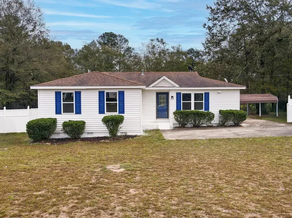 20 Academy Est, Trenton, SC 29847