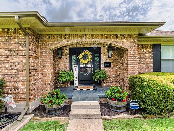 4th image of 800 Eulalia Dr