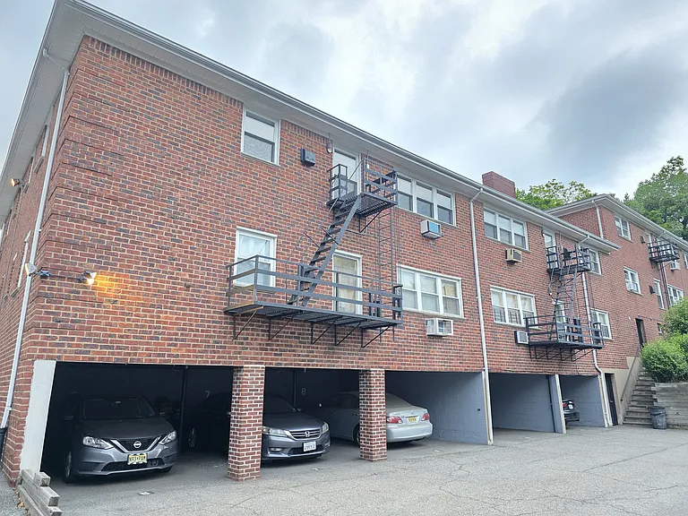 1624 Valley St #2B — Photo 15