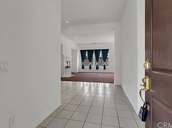 4th image of 79945 Barcelona Dr
