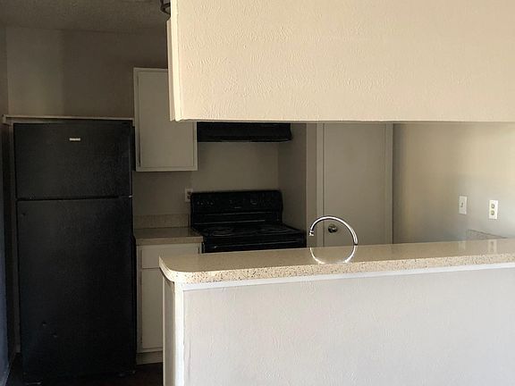 4th image of 3814 Levee Cir W APT 133