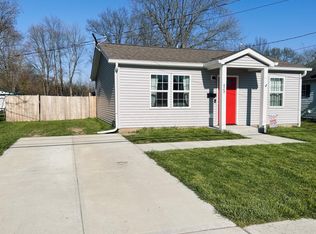 423 S Wright St, Blanchester, OH 45107