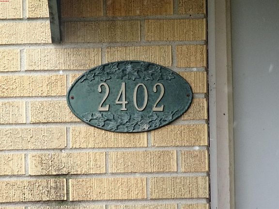 3rd image of 2402 Benderwirt Ave