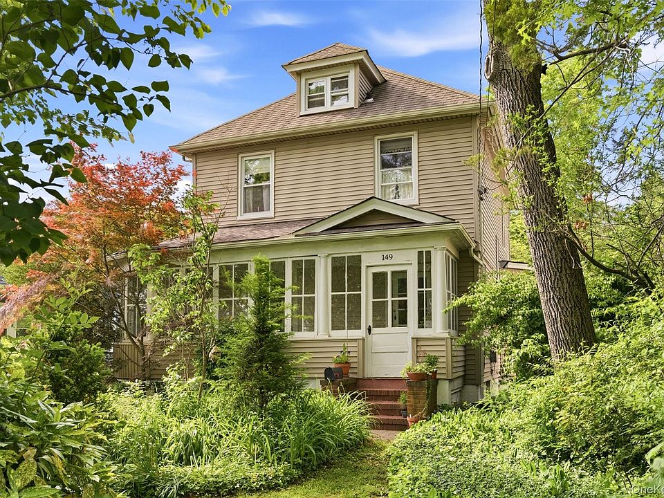 1st image of 149 Maple Avenue