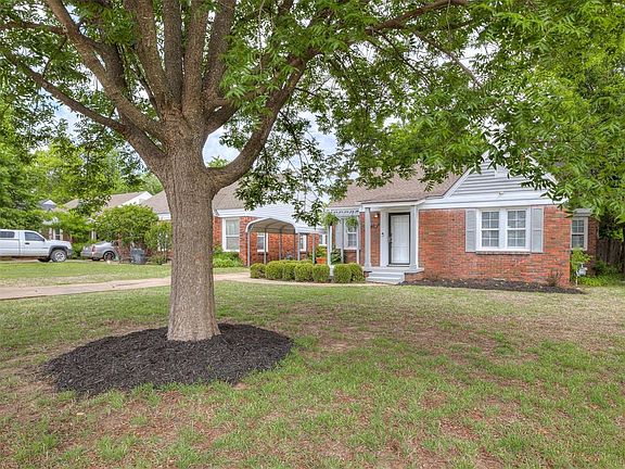 3rd image of 2509 N Cashion Pl