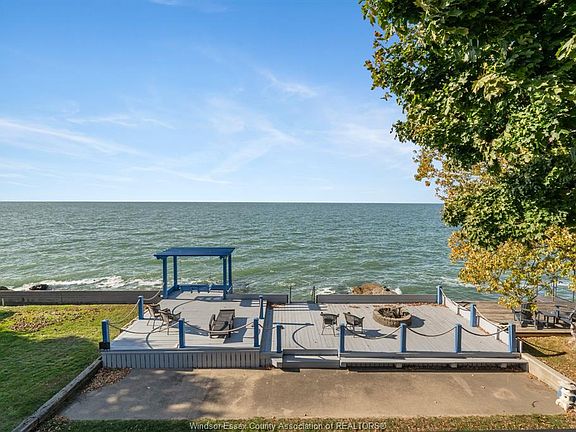 3rd image of 762 Point Pelee Dr
