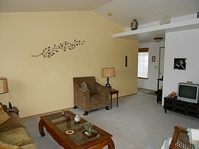5th image of 939 Summer Meadows Ct