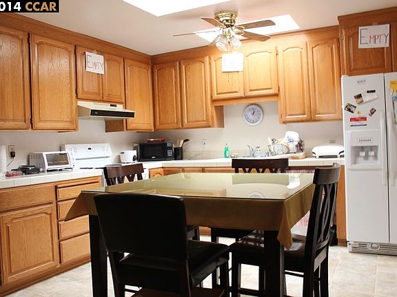 3rd image of 848 Saint Bede Ln