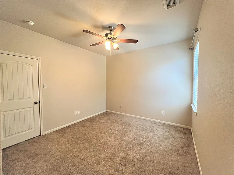 11400 Parmer Ln #90 — Photo 15