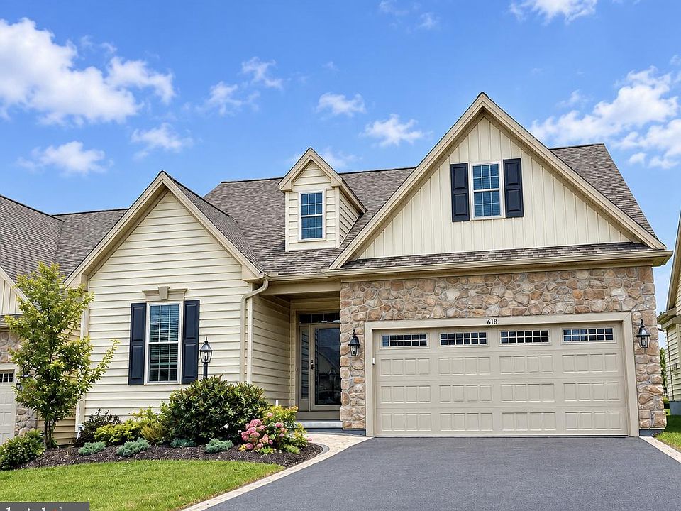 1st image of 618 Greenbriar Path