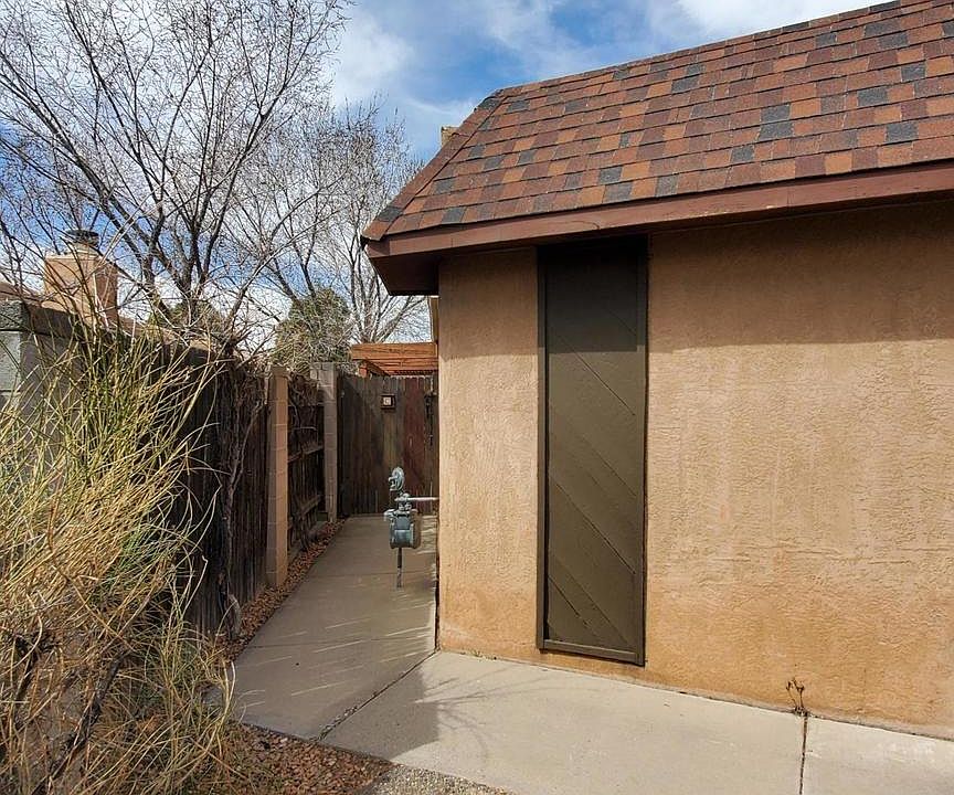 1st image of 5325 Heritage Way NE