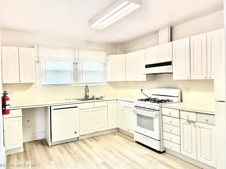 140 Wall St #1 — Photo 6