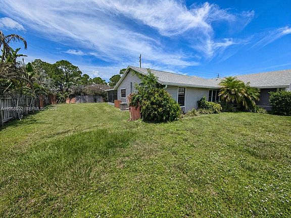 2nd image of 5601 Paleo Pines Cir