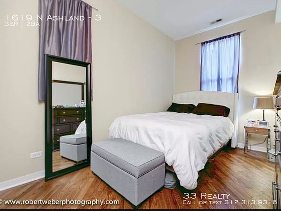 4th image of 1619 N Ashland Ave APT 3