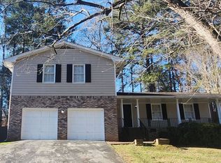 2337 Pebble Rock E, Decatur, GA 30035