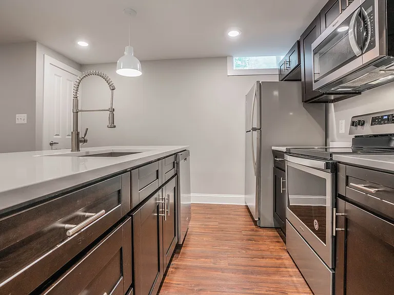 310 E Lanvale St — Photo 12