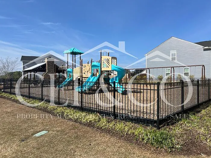 921 Delia Ave — Photo 35