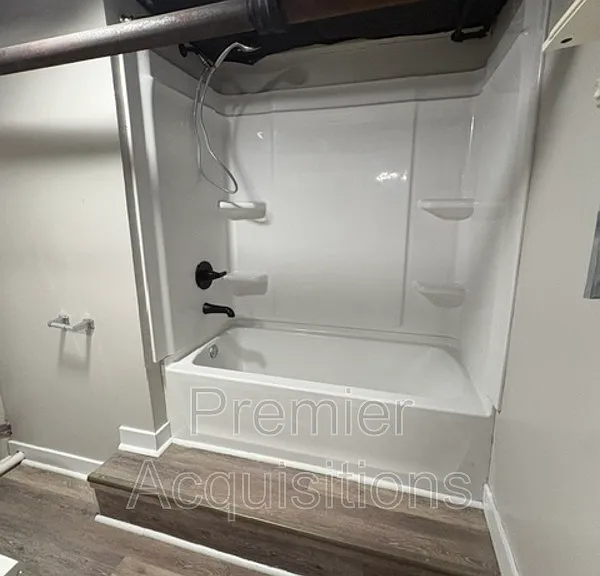 702 Biltmore Blvd #3 — Photo 4