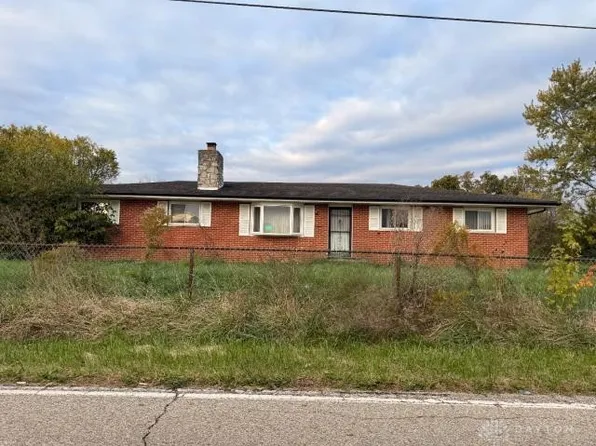 1281 S Snyder Rd, New Lebanon, OH 45345