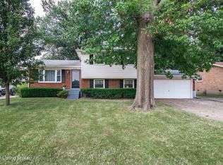 3403 Pinecroft Dr, Louisville, KY 40219