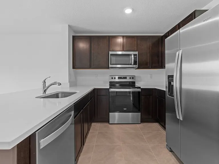 8235 SW 67th Ave — Photo 3