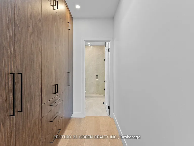 67 Bexhill Ave #MAIN 2ND FLOOR — Photo 26