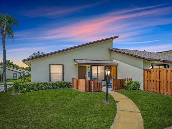 7916 SE Villa Cir, Hobe Sound, FL 33455