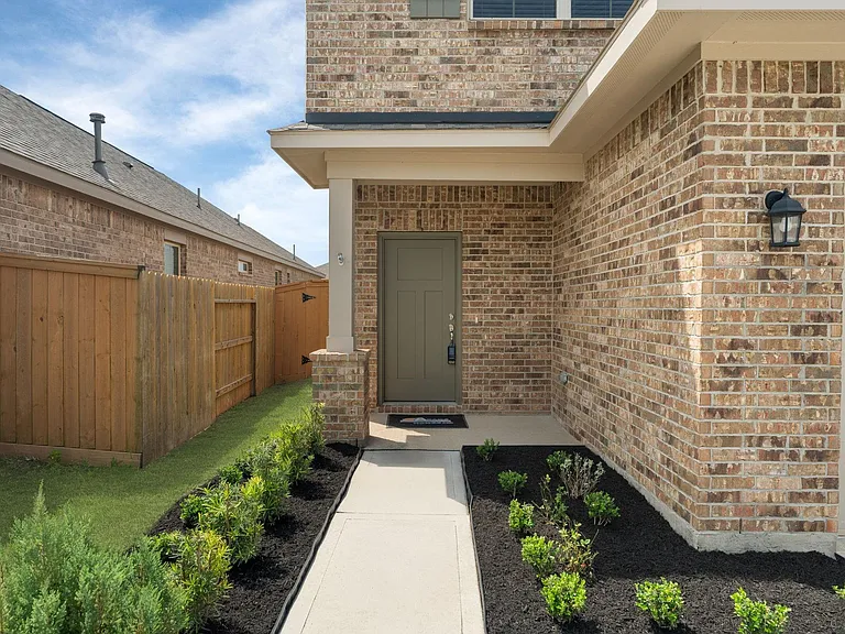 409 Aurora Creek Ln — Photo 2