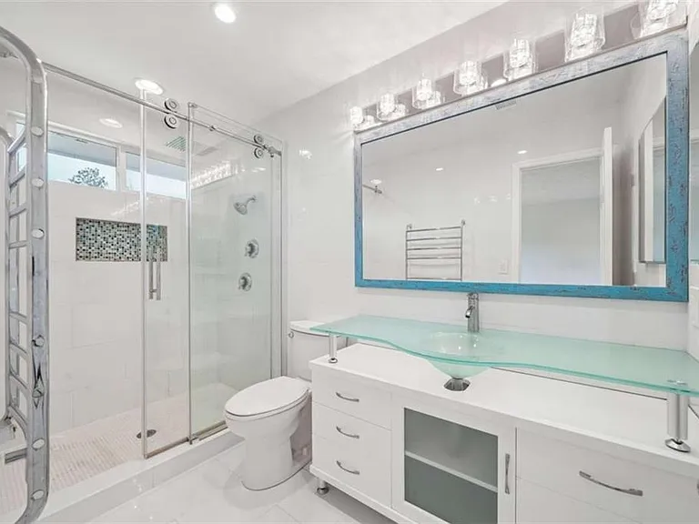 5132 Willow Point Pkwy — Photo 18