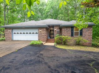 70 Walnut Bend Cv, Arlington, TN 38002