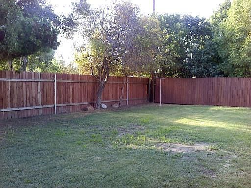 2nd image of 2223 Cynthia St
