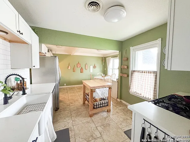346 Haverford Dr — Photo 11