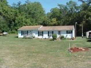 720 S Riverside Dr NE, Mcconnelsville, OH 43756