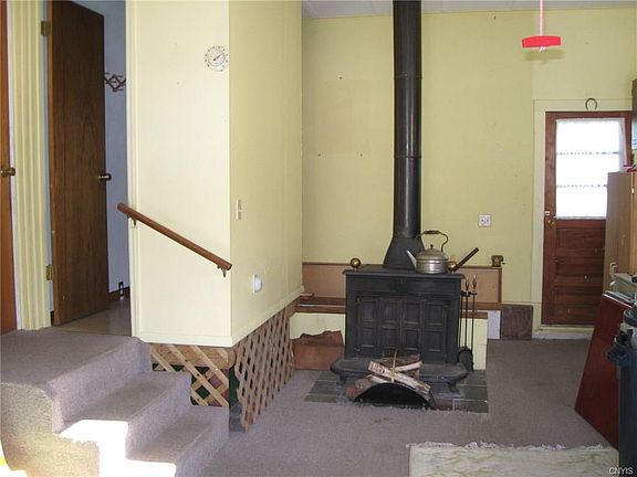 2nd image of 126 Eastwood Ave