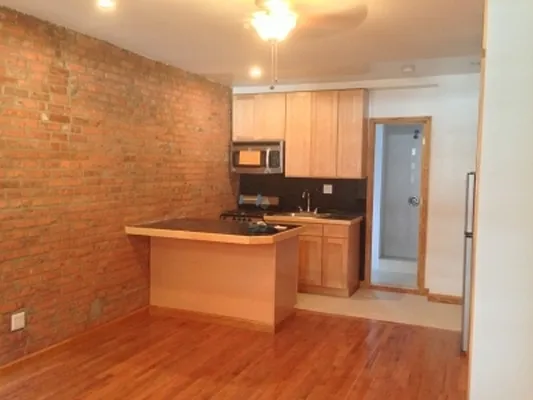 Rented by Compass | media 10