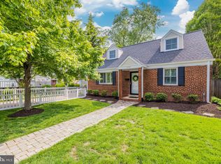 2759 Summerfield Rd, Falls Church, VA 22042
