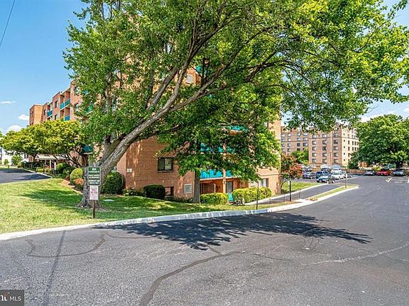 5th image of 1931 N Cleveland St APT 107