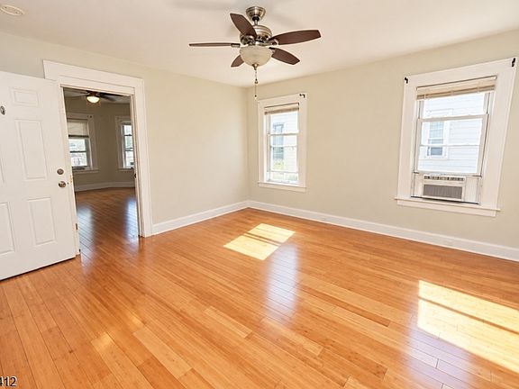 4th image of 7 Chapman St #1