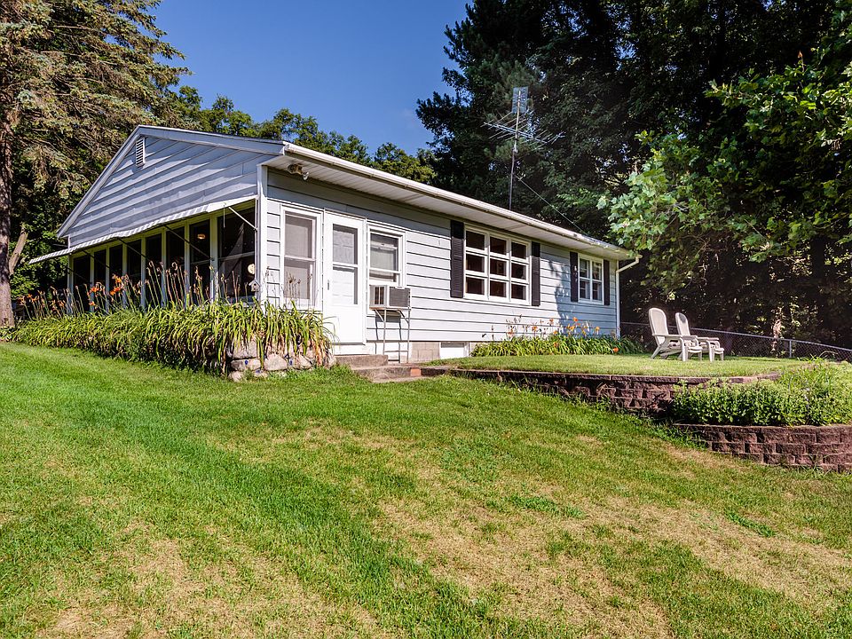 1st image of 63519 Fairhope Dr