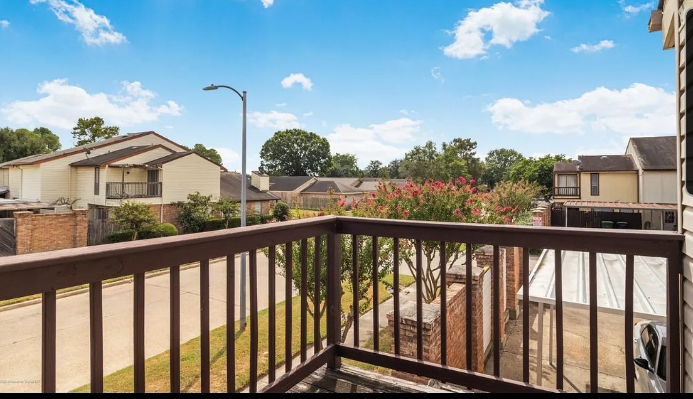 7859 Green Lawn Dr — Photo 4