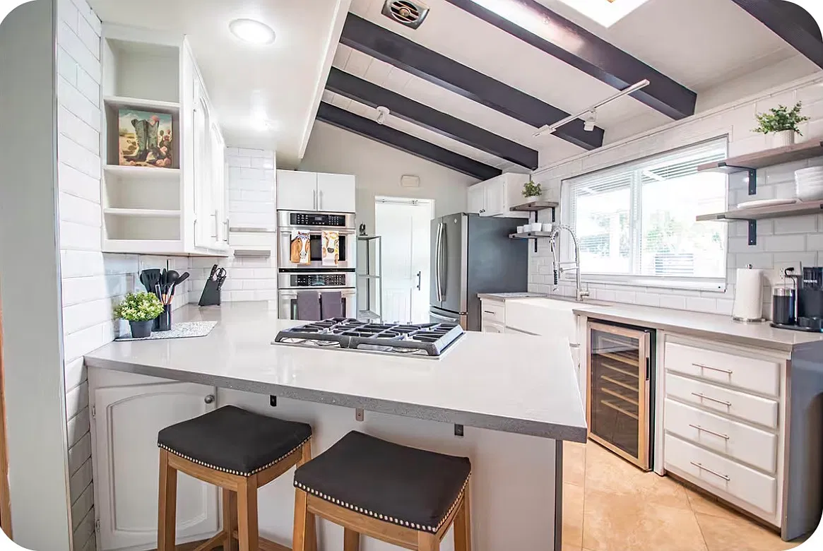 3 bed, 2000 sqft, $900 — Photo 2