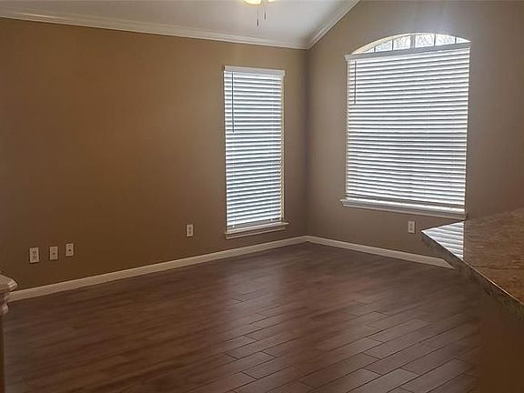 4th image of 222 Canterbury Dr