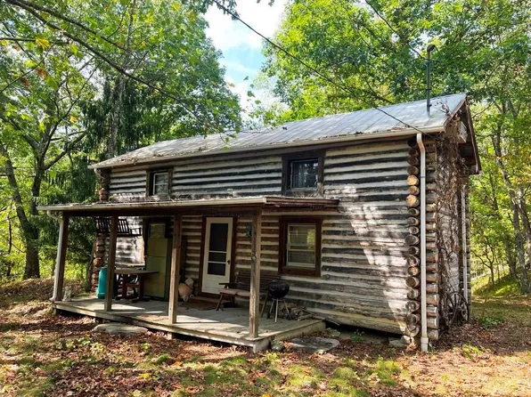 307 Shale Bank Rd, Marion, VA 24354