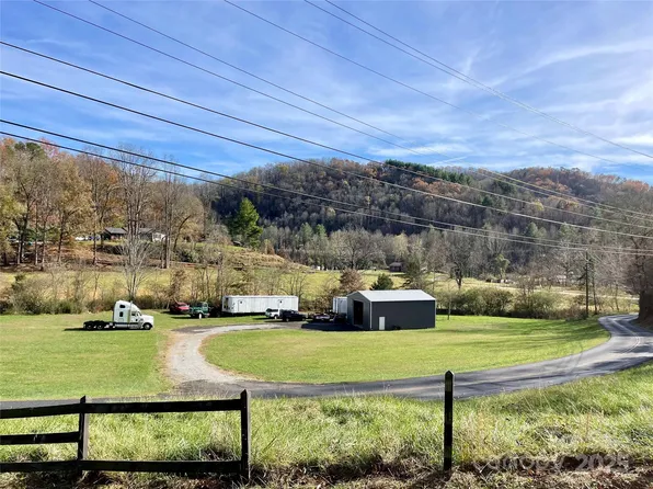 118 Fisher Creek Rd, Sylva, NC 28779