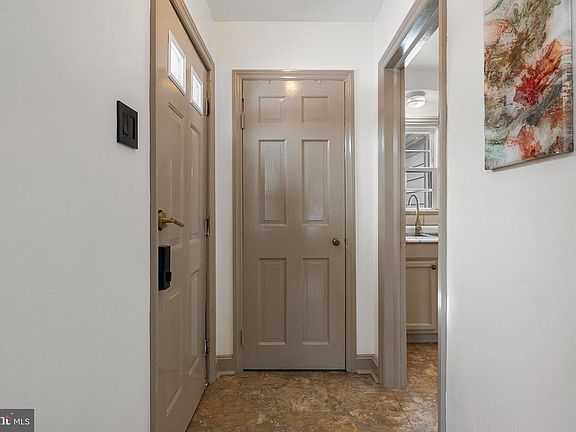 5th image of 8 Georgetown Rd