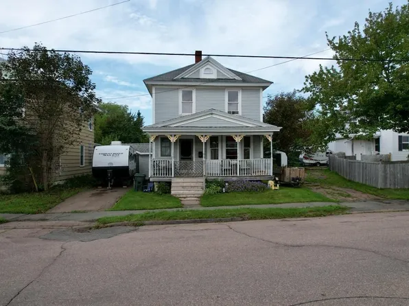 54 Prince Arthur St, Amherst, NS B4H 1W1