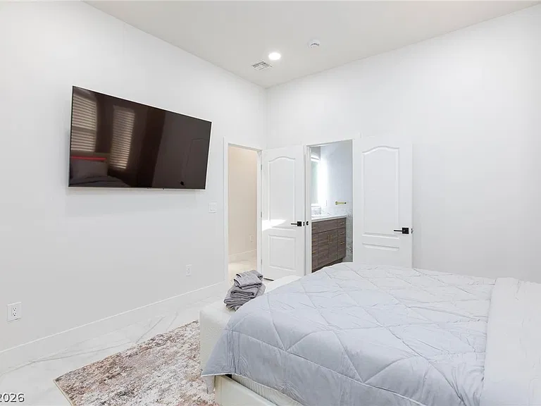 6525 Ponderosa Way — Photo 44
