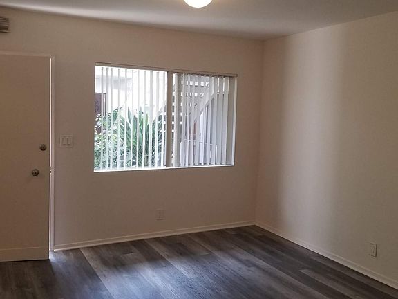 4th image of 5302 Comercio Ln #5A