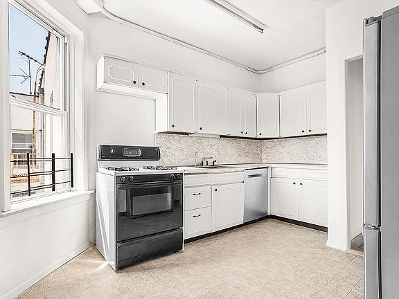 5th image of 728 41st St APT 4B