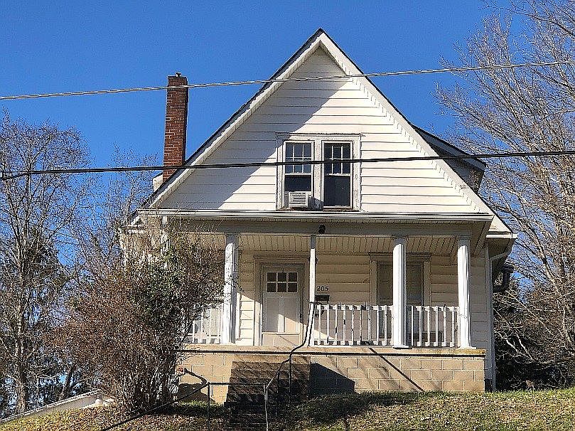 1st image of 205 College St